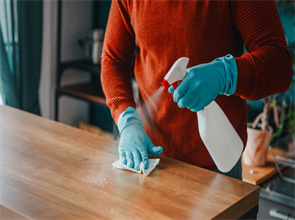 Disposable gloves are widely used in various industries